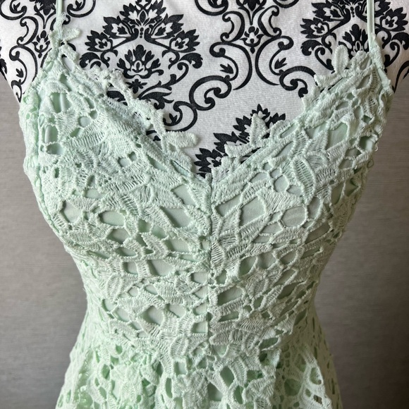 ASTR THE LABEL Revolve The Lace A Line
Cocktail Midi Dress Mint Green S - Picture 5 of 9